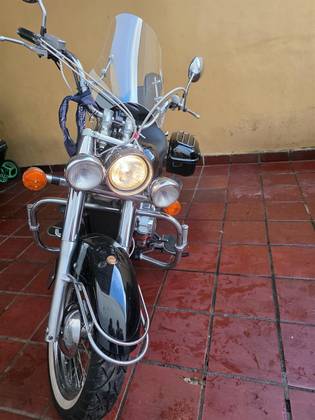 HONDA SHADOW 750 